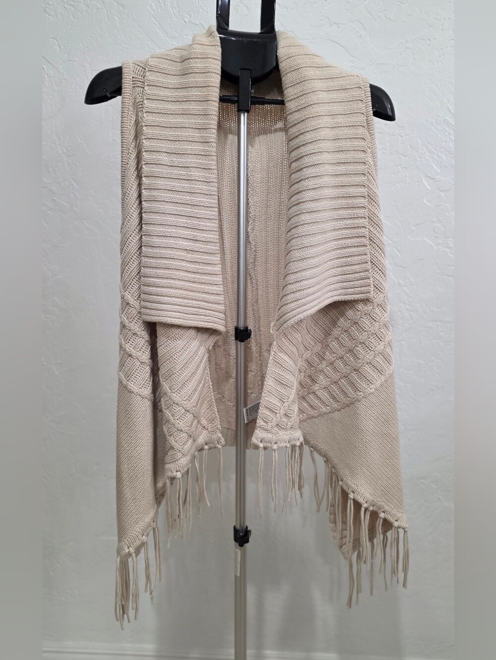 august silk Cream Open-Front Knit Fringe Shawl Vest